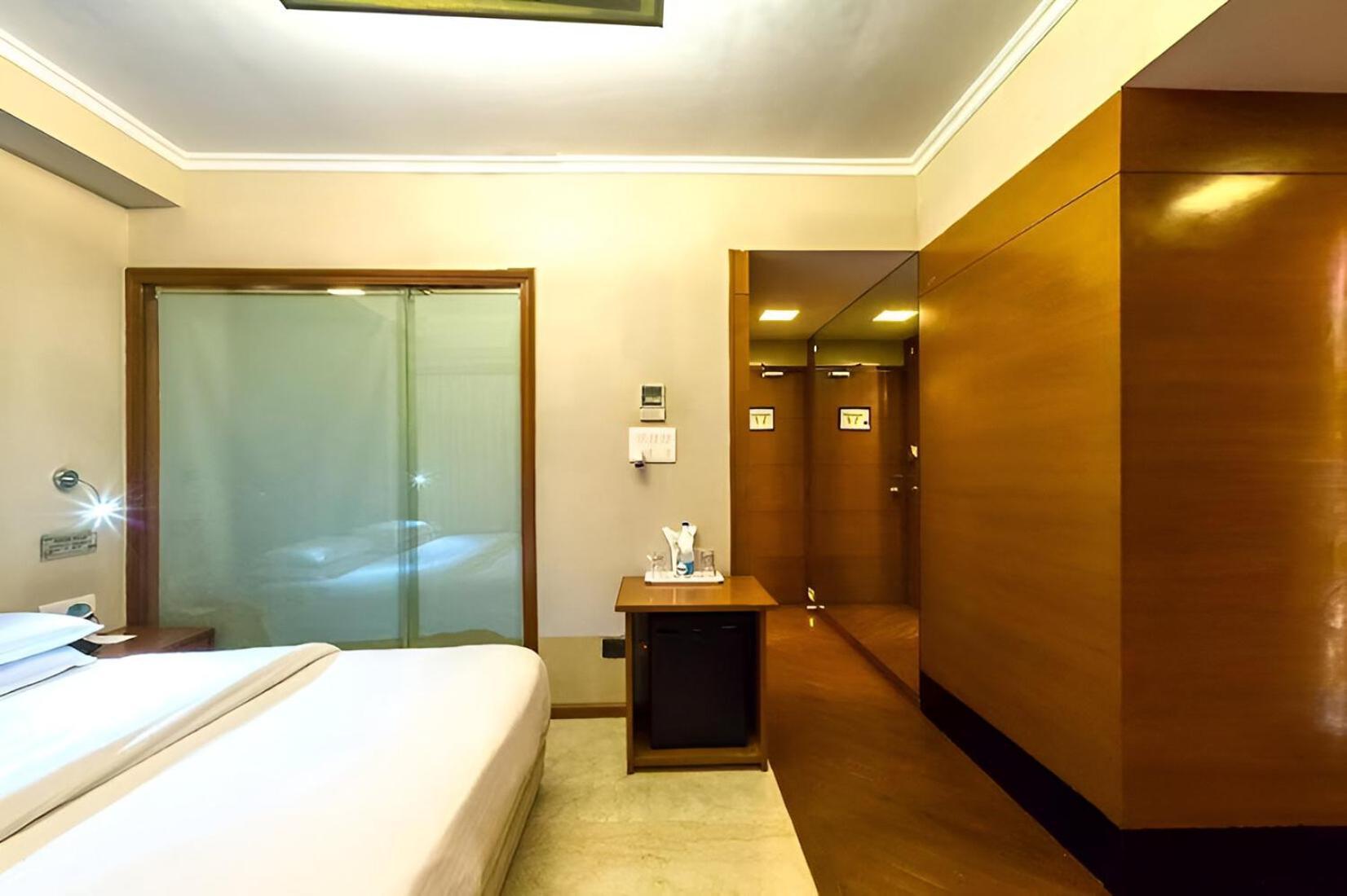 Hotel Aram Jamnagar Exterior photo